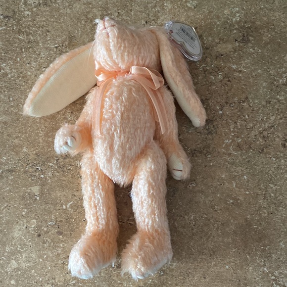 3 Vintage rare bunny Attic Treasures for Easter.   Mint with tag protectors - Picture 5 of 10